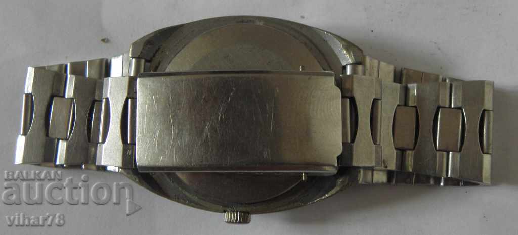 MEN'S CLOTHING CHRISTMAS - 6 MEN'S CLOTHING CHRISTMAS - 6