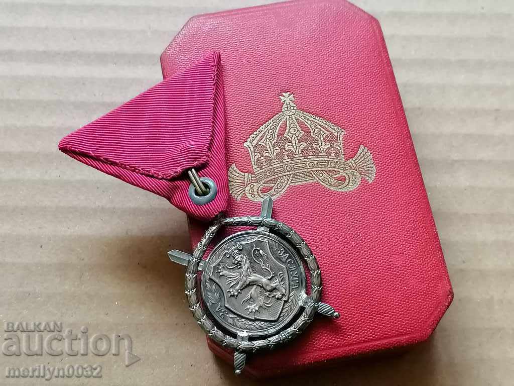 Auction Order of Merit Boris 3rd Central Bulgaria ribbon box Auction Order of Merit Boris 3rd Central Bulgaria ribbon box