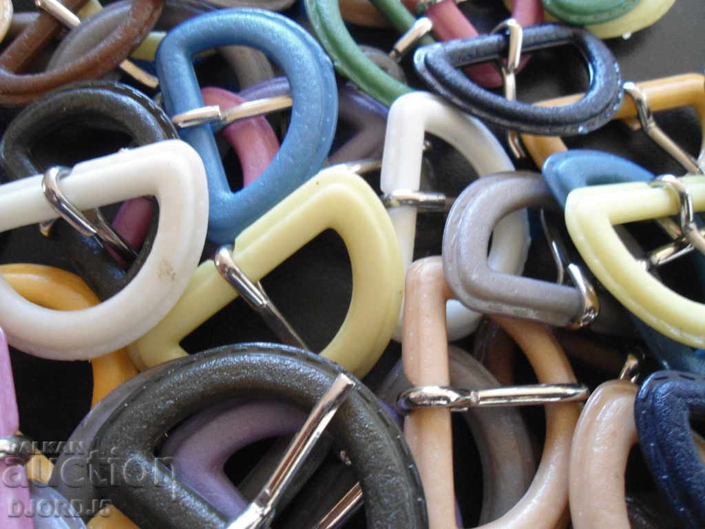 Lot of buckles, 55 pieces with price 20.00 BGN | € 10.23 Lot of buckles, 55 pieces with price 20.00 BGN | € 10.23
