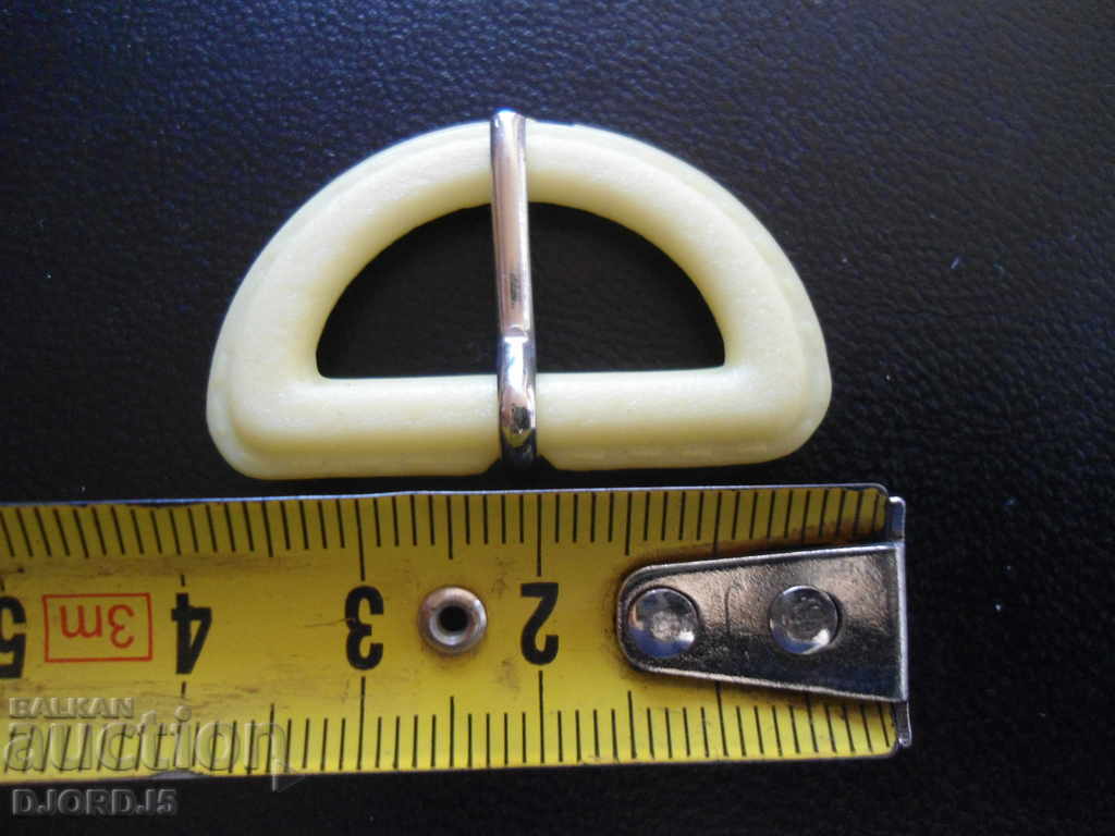 Delivery of Lot of buckles, 55 pieces Delivery of Lot of buckles, 55 pieces