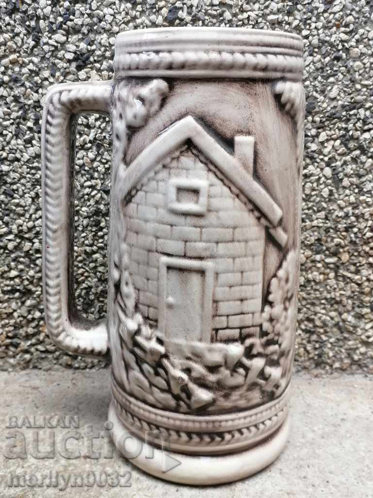 Стара Западноевропейска кана чайник, порцелан с цена 89.00 лв. | € 45.50 Стара Западноевропейска кана чайник, порцелан с цена 89.00 лв. | € 45.50