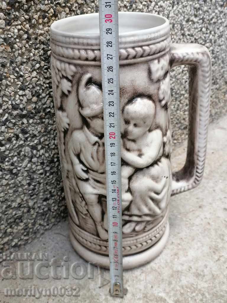 Аукцион Стара Западноевропейска кана чайник, порцелан Аукцион Стара Западноевропейска кана чайник, порцелан