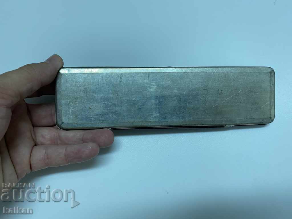 Old metal pencil case with price 10.00 BGN | € 5.11 Old metal pencil case with price 10.00 BGN | € 5.11