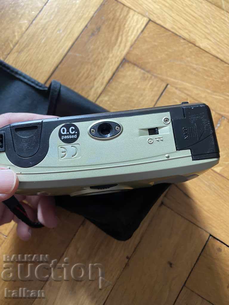 Auction  Analog camera