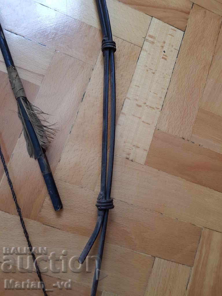 Delivery of Old metal bow-handmade Delivery of Old metal bow-handmade