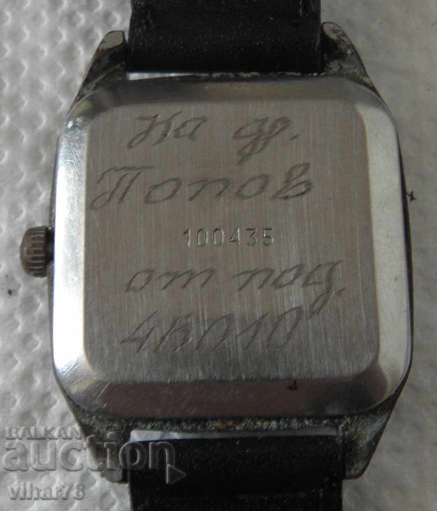 Delivery of MEN'S CLOTHING CHRISTMAS Delivery of MEN'S CLOTHING CHRISTMAS