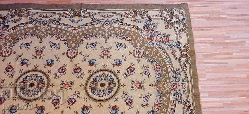 Delivery of Old tablecloth Delivery of Old tablecloth