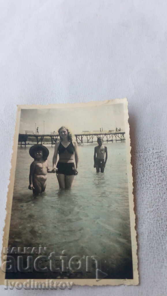 Fotografie Mama și fiica în apă