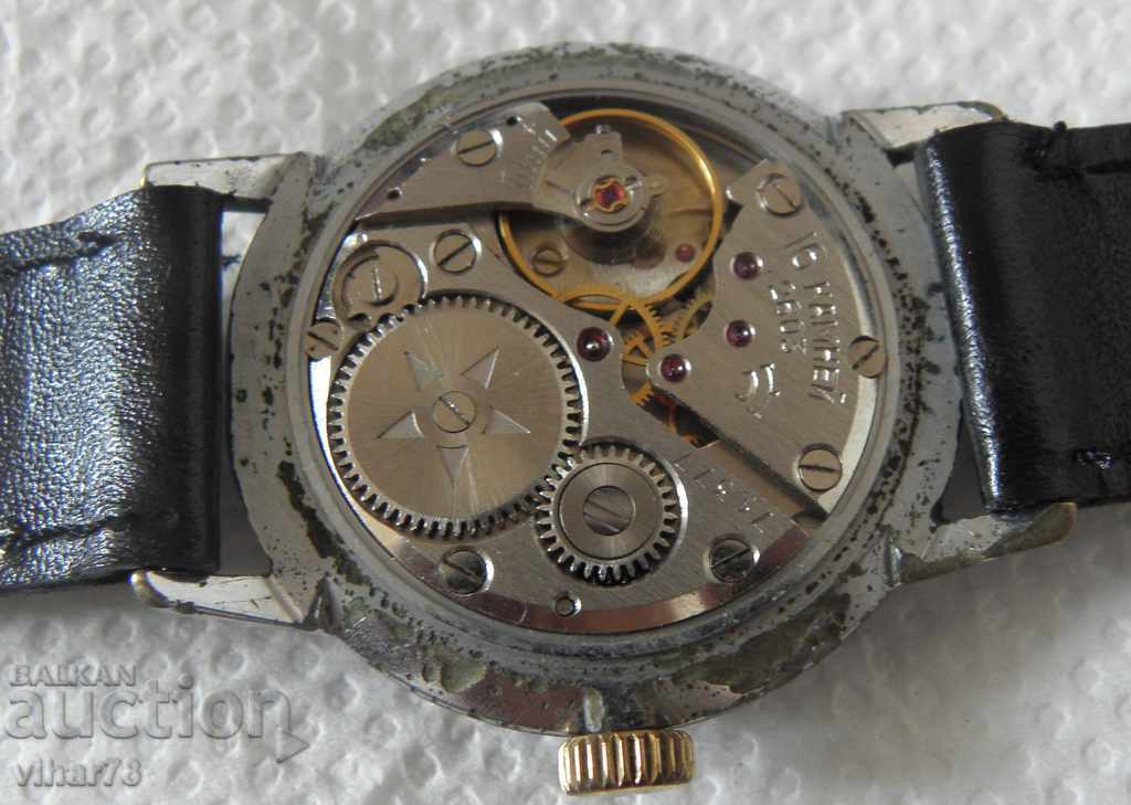 Delivery of MEN'S CLOTHING CHRISTMAS Delivery of MEN'S CLOTHING CHRISTMAS