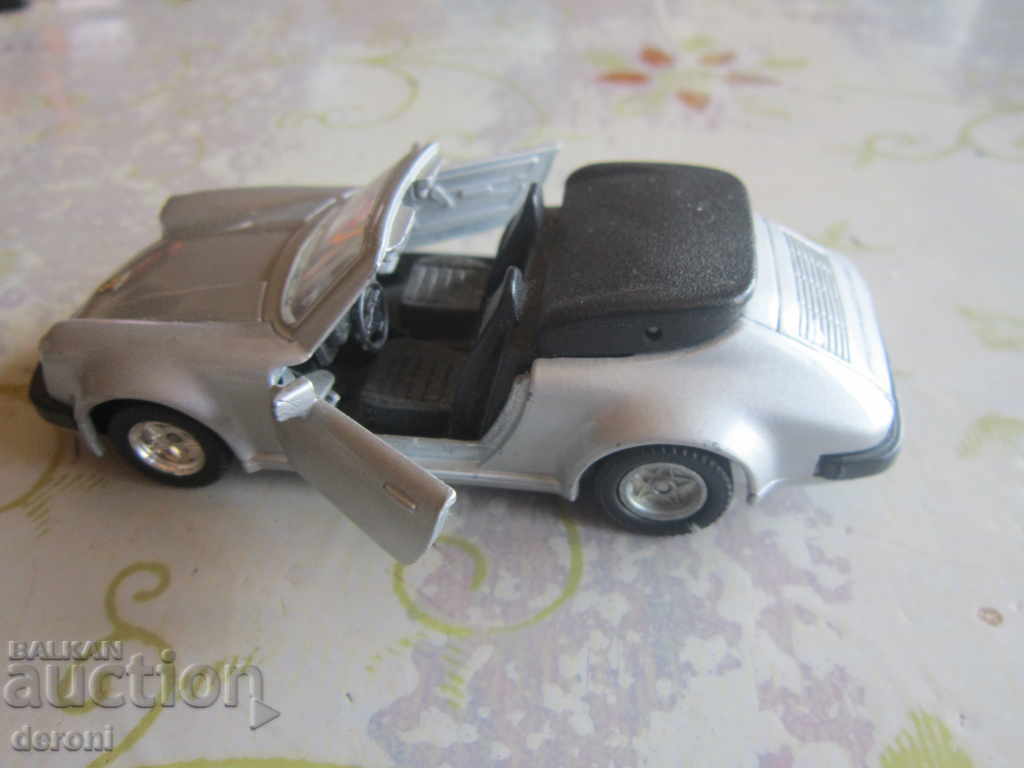 Cărucior uimitor Porche 911 SC - 7