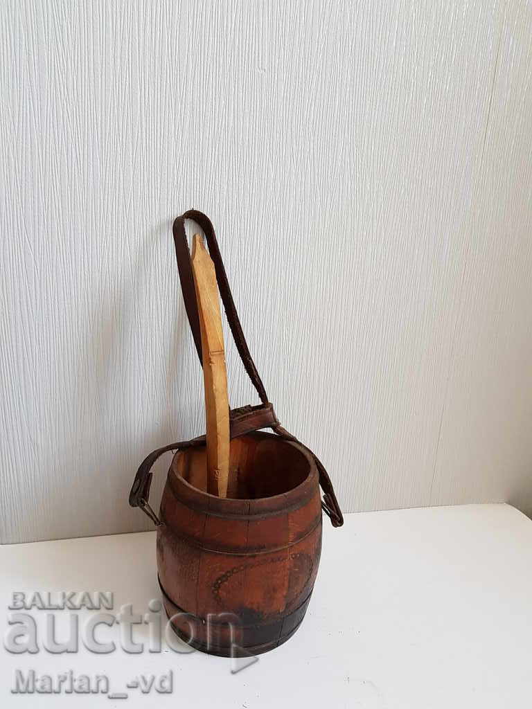 Wooden little barrel for a wall - 5