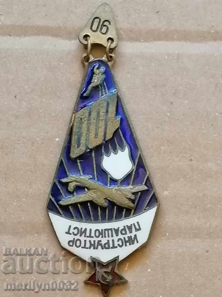 Auction Badge Parachutist Instructor USSR badge Auction Badge Parachutist Instructor USSR badge