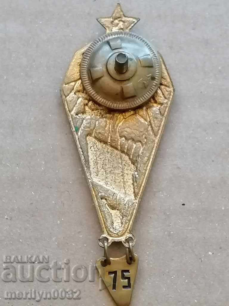 Delivery of Badge Parachutist Instructor USSR badge Delivery of Badge Parachutist Instructor USSR badge