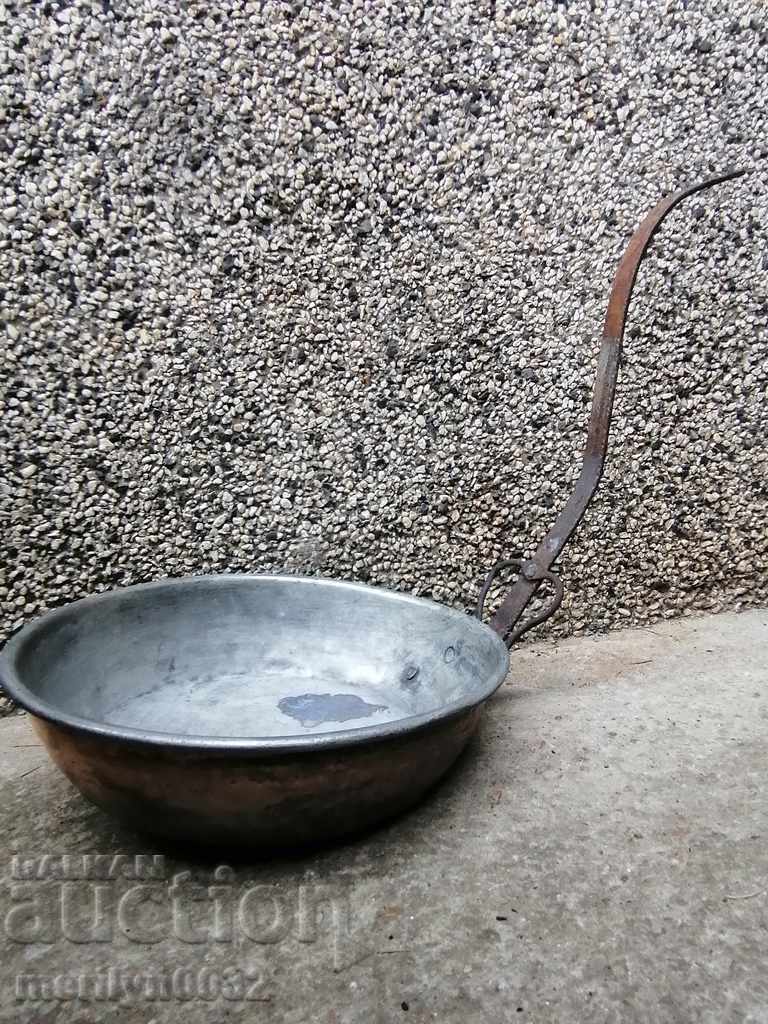 Old copper pan, copper, tray, copper vessel with price 84.00 BGN | € 42.95 Old copper pan, copper, tray, copper vessel with price 84.00 BGN | € 42.95