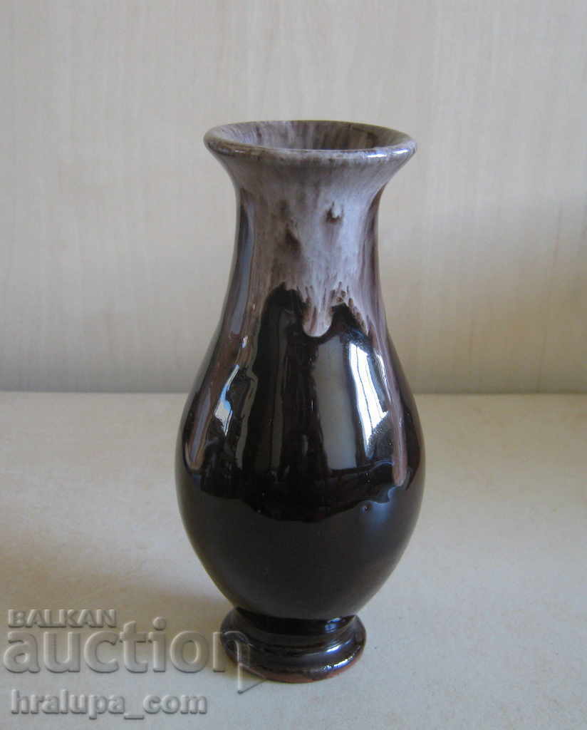 Ceramic vase vase glossy decoration with price 8.00 BGN | € 4.09 Ceramic vase vase glossy decoration with price 8.00 BGN | € 4.09