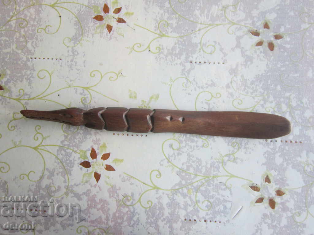 Great wooden crocodile shoe figure - 5 Great wooden crocodile shoe figure - 5