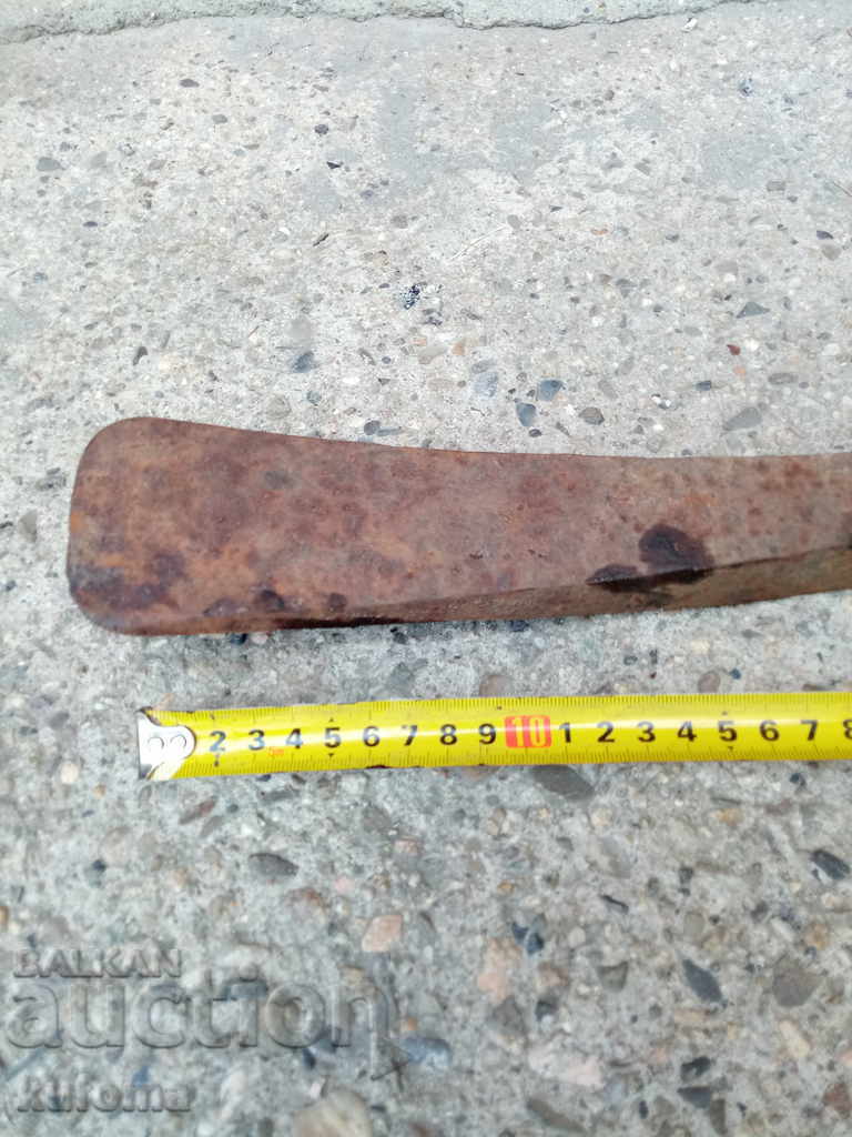 Παλιό αξίνα με τιμή € 5.10 | 9.97 BGN
