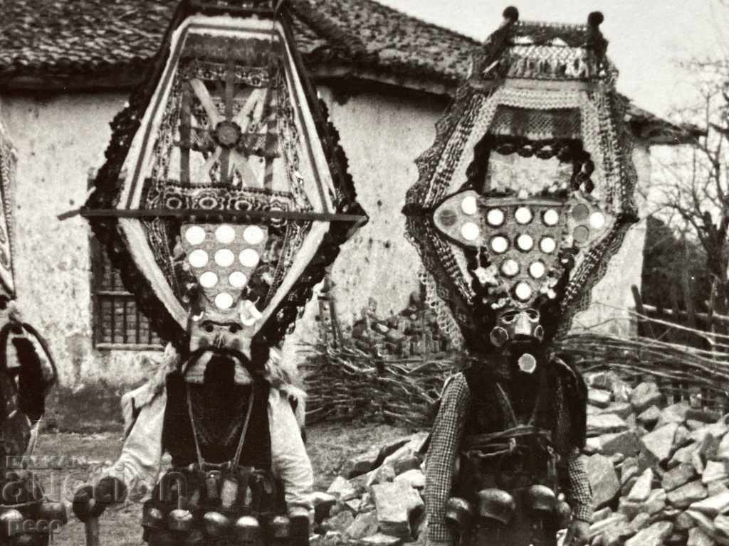 Mummers old photo with price 60.00 BGN | € 30.68 Mummers old photo with price 60.00 BGN | € 30.68