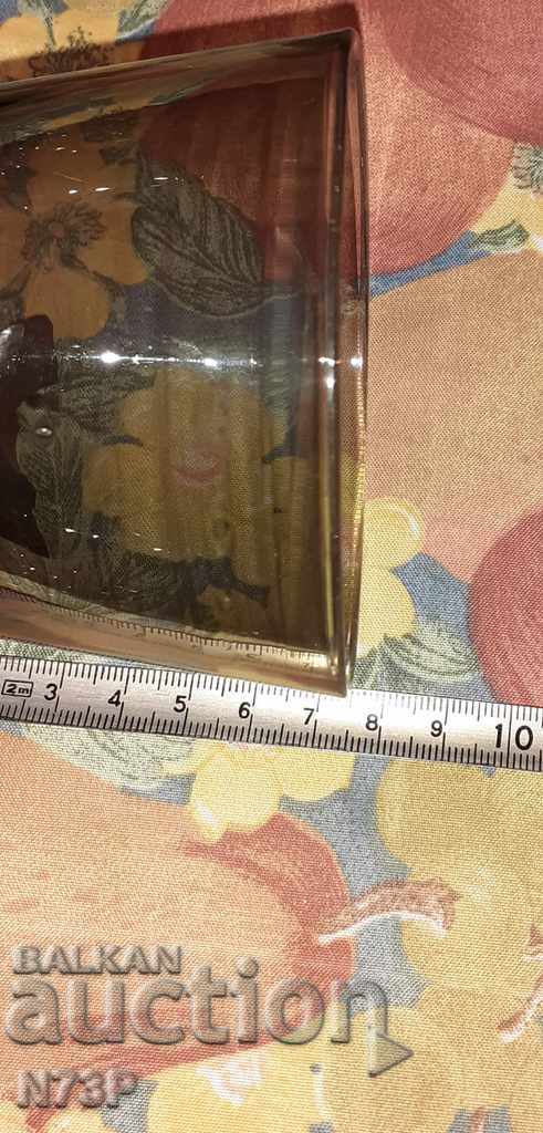 Licitație VAZĂ. SUPORT DE LUMÂNARE. STICLĂ. FĂCUT DE MÂNĂ. Licitație VAZĂ. SUPORT DE LUMÂNARE. STICLĂ. FĂCUT DE MÂNĂ.