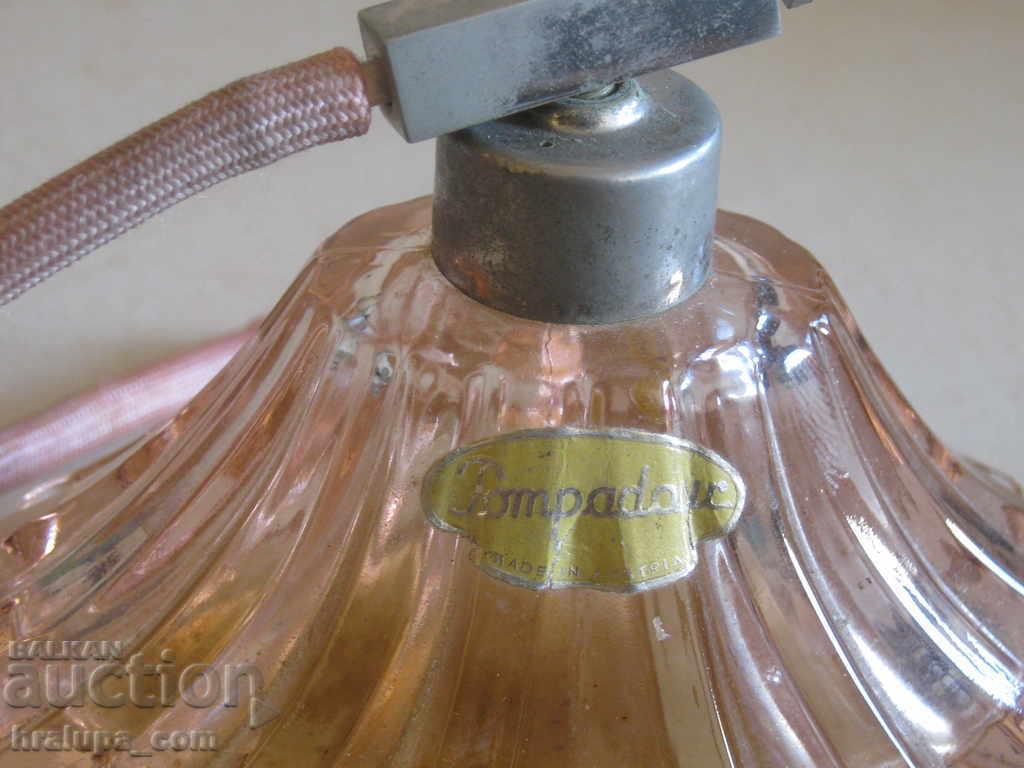 The bottle of Pompadour Austria perfume is old with price 20.00 BGN | € 10.23 The bottle of Pompadour Austria perfume is old with price 20.00 BGN | € 10.23