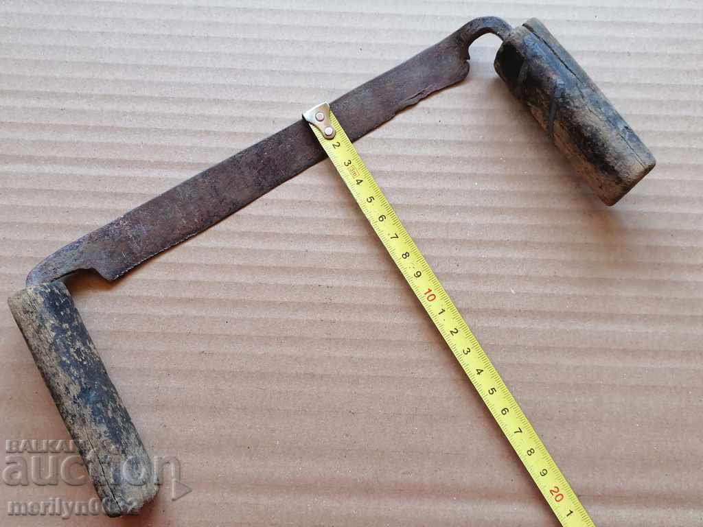 Delivery of Old forged ruff tool wrought iron wooden planer Delivery of Old forged ruff tool wrought iron wooden planer