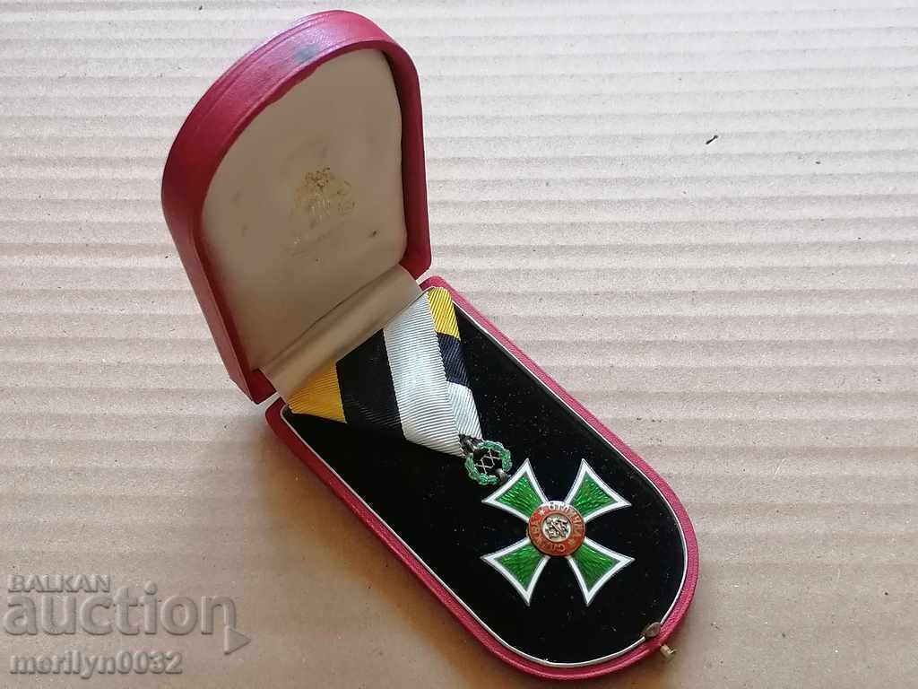 Medal 20 years Excellent Service 1st issue 1887 Kingdom of Bulgaria with price 999.00 BGN | € 510.78 Medal 20 years Excellent Service 1st issue 1887 Kingdom of Bulgaria with price 999.00 BGN | € 510.78