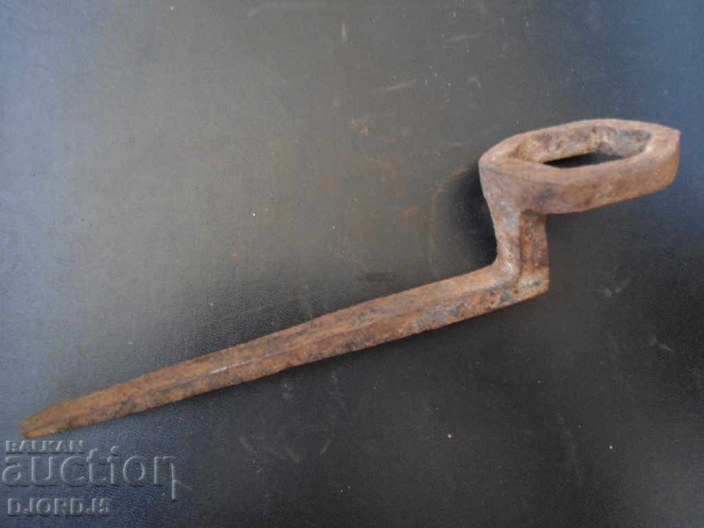 An old key with price 2.00 BGN | € 1.02 An old key with price 2.00 BGN | € 1.02