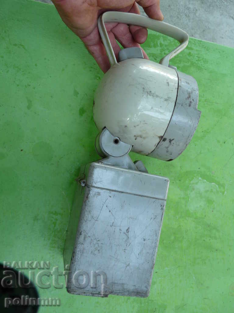 Auction  Large German lantern - working