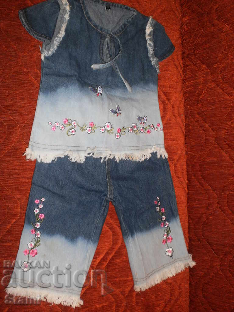 Children's suit pants3 / 4 and denim ombre blouse for 2-3 hours