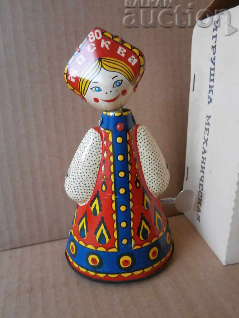 метална ламаринена кукла  МОСКВА 80 СССР USSR
