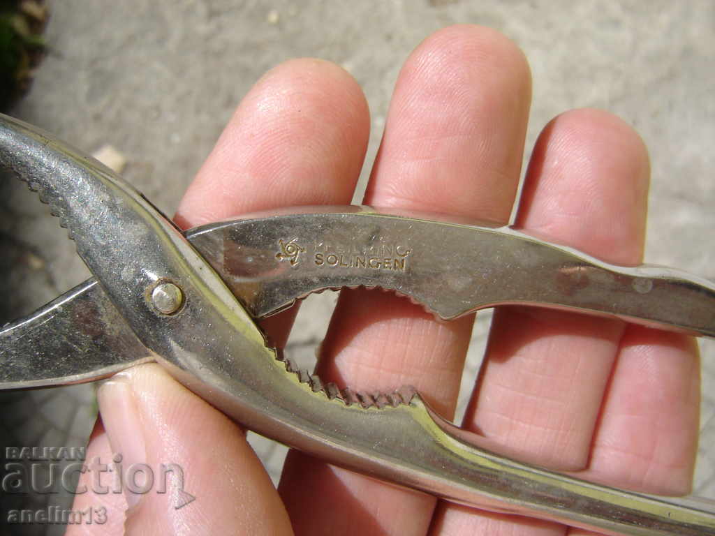 OLD WALK CRUSHER WITH PARANAC SOLINGEN OPENER with price 45.00 BGN | € 23.01 OLD WALK CRUSHER WITH PARANAC SOLINGEN OPENER with price 45.00 BGN | € 23.01