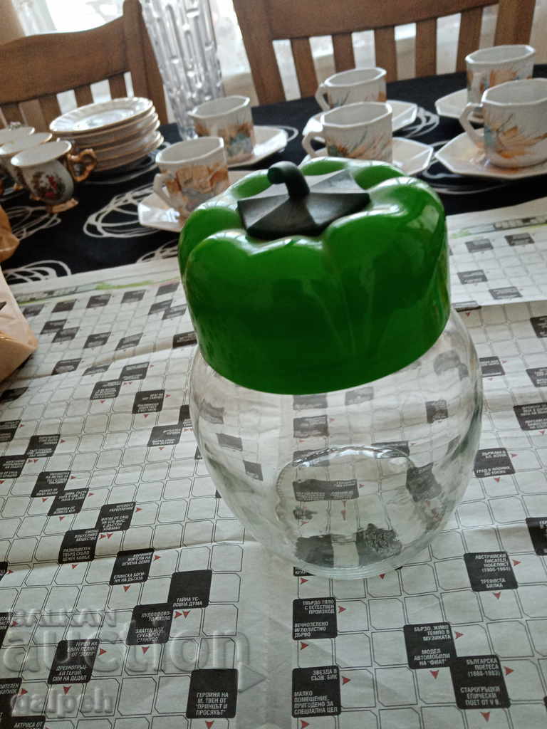 СЪД С КАПАК, БОНБОНИЕРА - 3 лв. с цена 2.40 лв. | € 1.23 СЪД С КАПАК, БОНБОНИЕРА - 3 лв. с цена 2.40 лв. | € 1.23