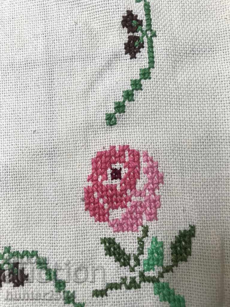 Fata de masa -250/136 cm cu preț 39.95 BGN | € 20.43 Fata de masa -250/136 cm cu preț 39.95 BGN | € 20.43