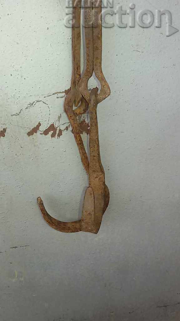 Old forged chain with hook, hearth for hearth chain hook with price 41.00 BGN | € 20.96 Old forged chain with hook, hearth for hearth chain hook with price 41.00 BGN | € 20.96