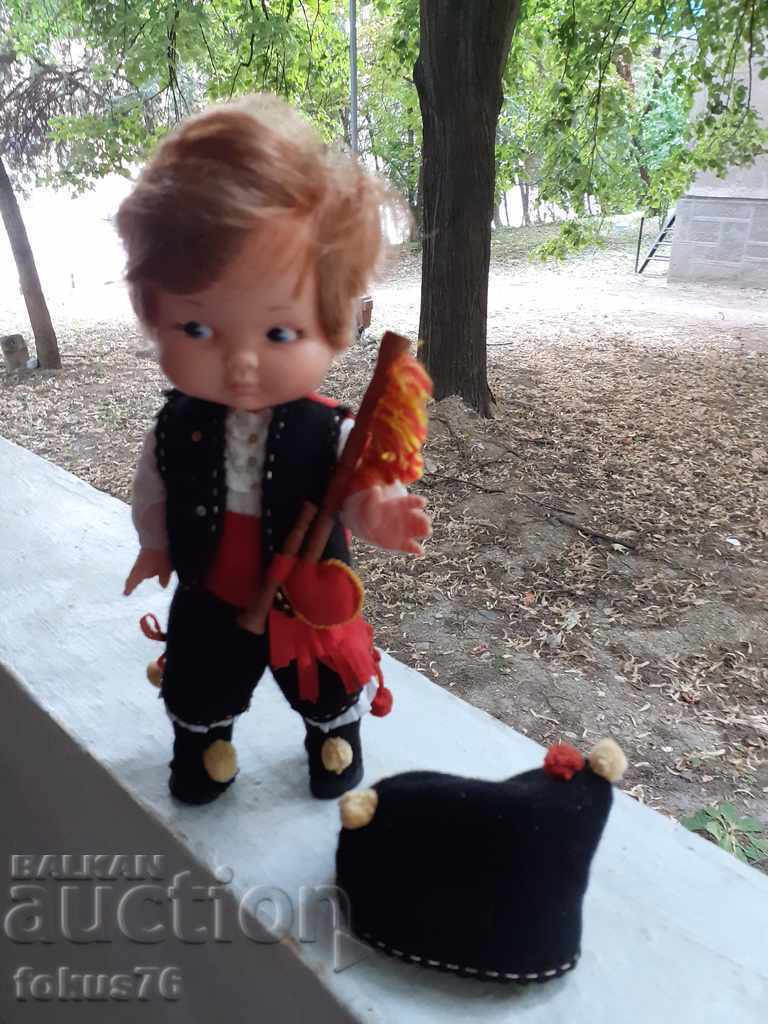 Auction Old rubber doll in a bagpipe costume - Auction Old rubber doll in a bagpipe costume -