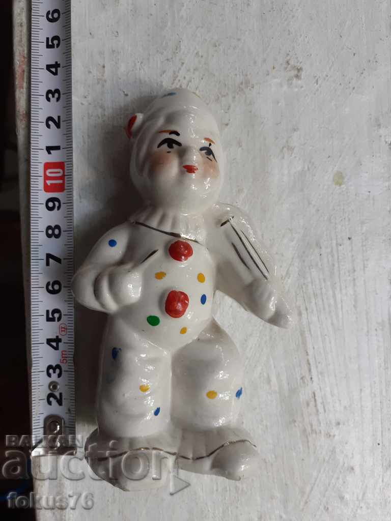 Porcelain - figurine figure - BZC with price 37.00 BGN | € 18.92 Porcelain - figurine figure - BZC with price 37.00 BGN | € 18.92