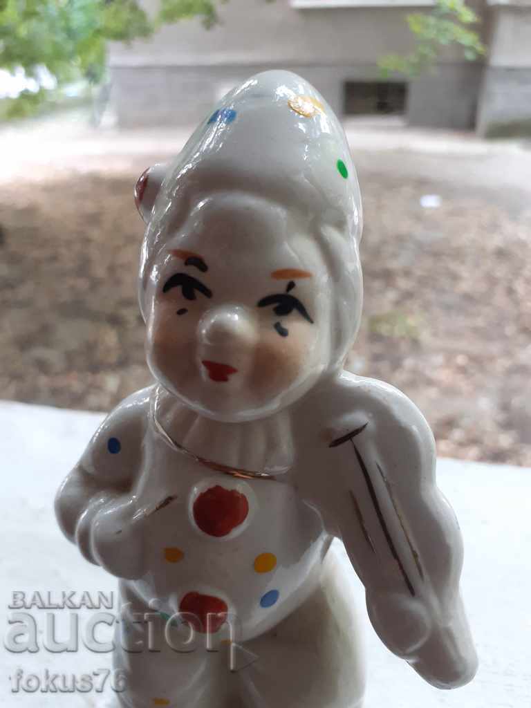 Delivery of Porcelain - figurine figure - BZC Delivery of Porcelain - figurine figure - BZC