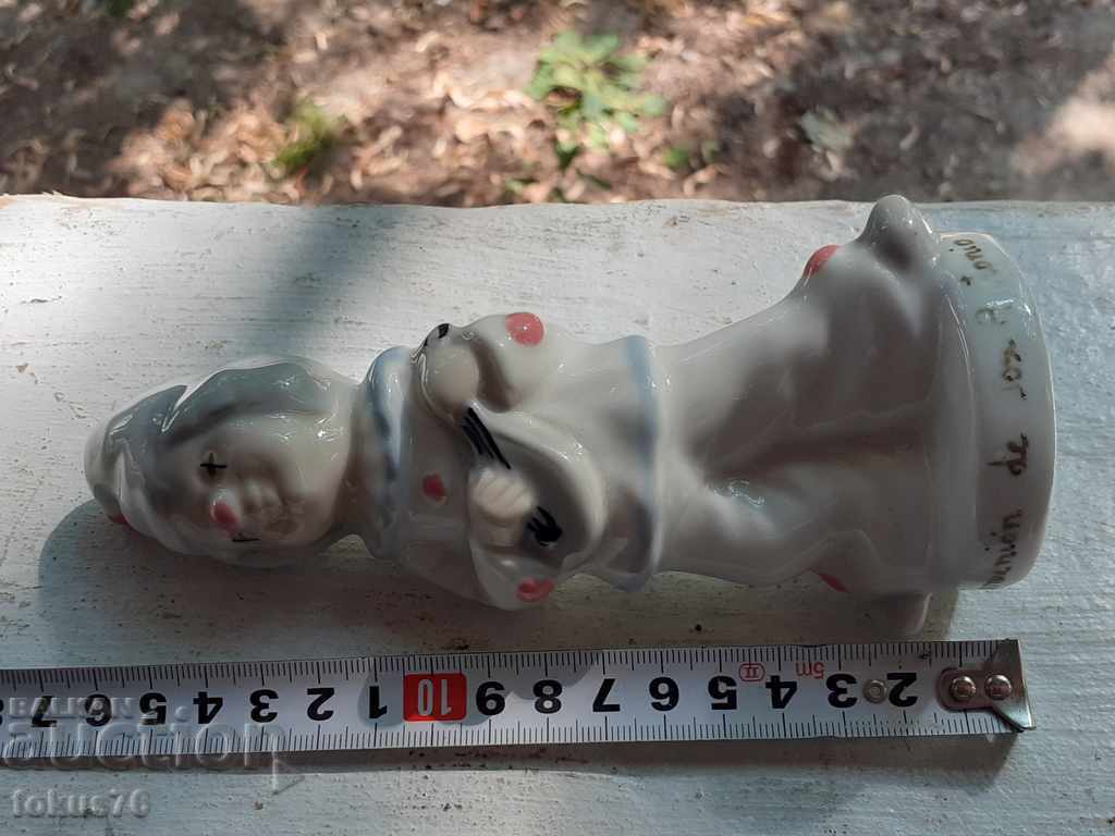 Delivery of Porcelain Figure Figurine - Delivery of Porcelain Figure Figurine -