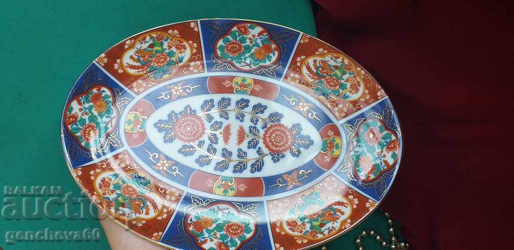 Auction Beautiful porcelain platter, flowers, gilding/Japan Auction Beautiful porcelain platter, flowers, gilding/Japan