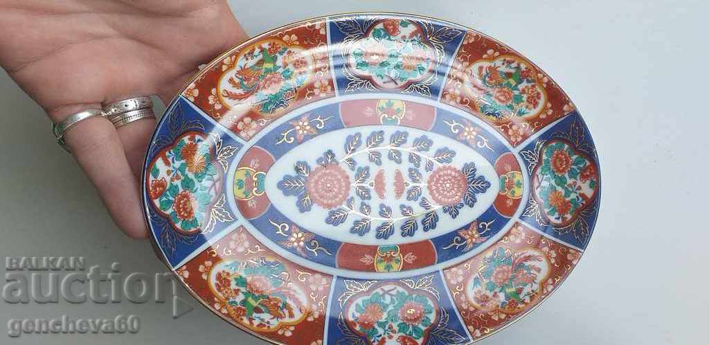 Delivery of Beautiful porcelain platter, flowers, gilding/Japan Delivery of Beautiful porcelain platter, flowers, gilding/Japan