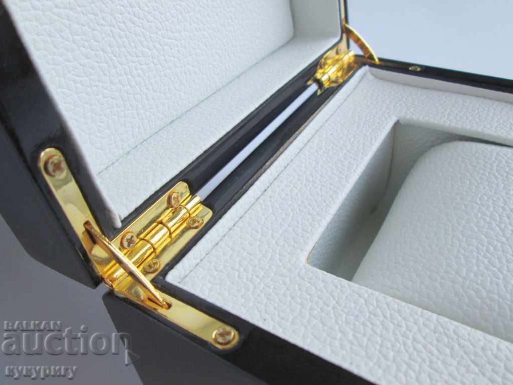 Empty watch case ANDRE BELFORT AB - 5 Empty watch case ANDRE BELFORT AB - 5