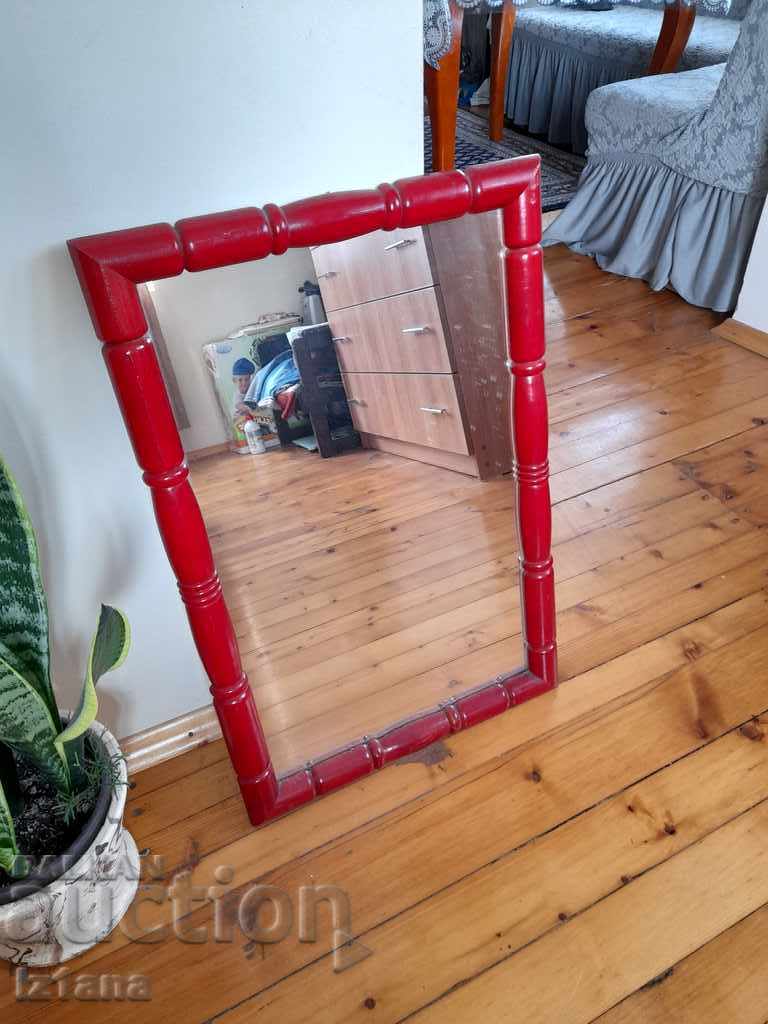 Старо огледало с цена 65.00 лв. | € 33.23 Старо огледало с цена 65.00 лв. | € 33.23