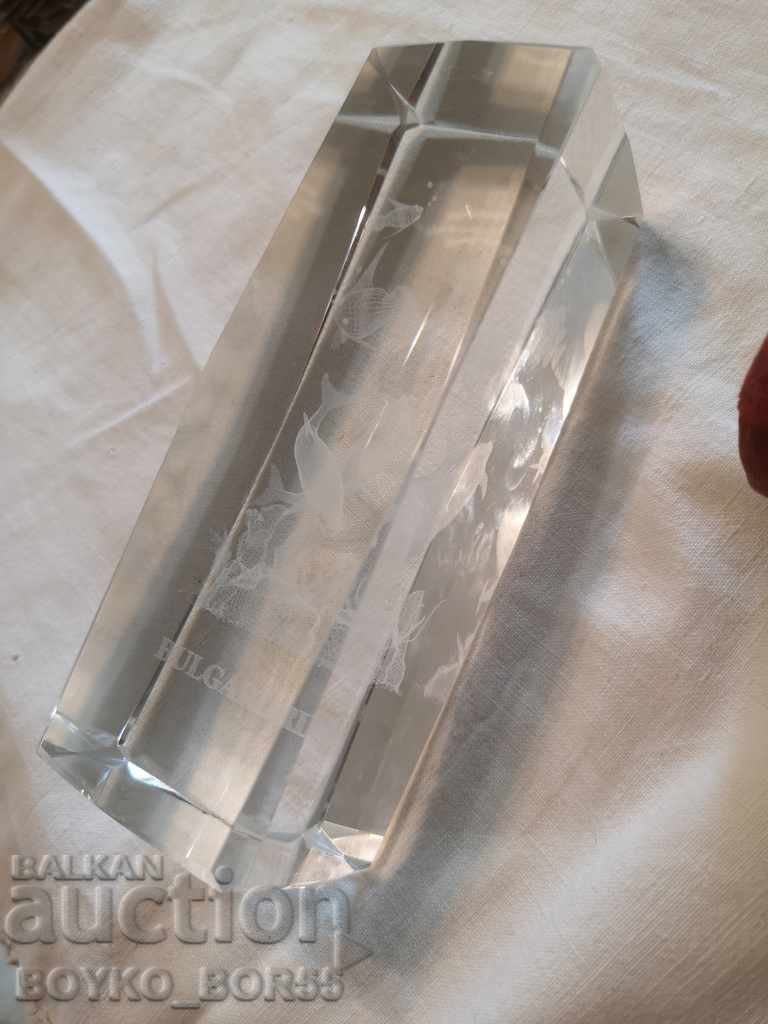 Delivery of Crystal Paperweight Marine Motifs Delivery of Crystal Paperweight Marine Motifs