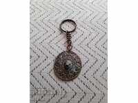 Un inel de chei vechi
