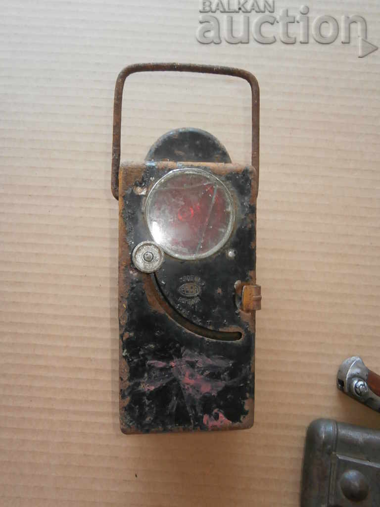 antique lantern WW2 WWII signal ELBA made in RUMANIA with price 45.00 BGN | € 23.01 antique lantern WW2 WWII signal ELBA made in RUMANIA with price 45.00 BGN | € 23.01