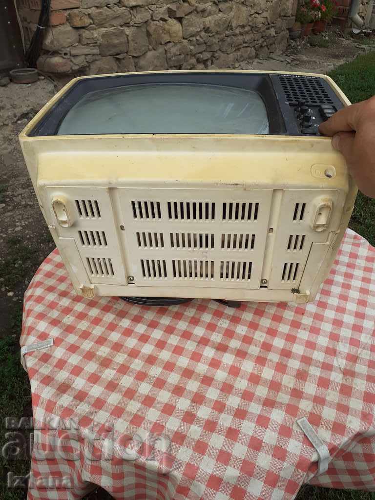 Old TV Yunost 406 - 6 Old TV Yunost 406 - 6