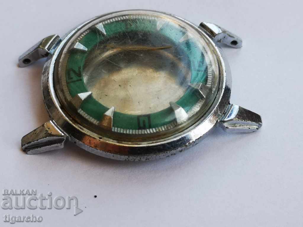 Delivery of Case of a Russian watch Delivery of Case of a Russian watch