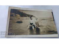 Снимка Варна Мъж и жена в морето 1930