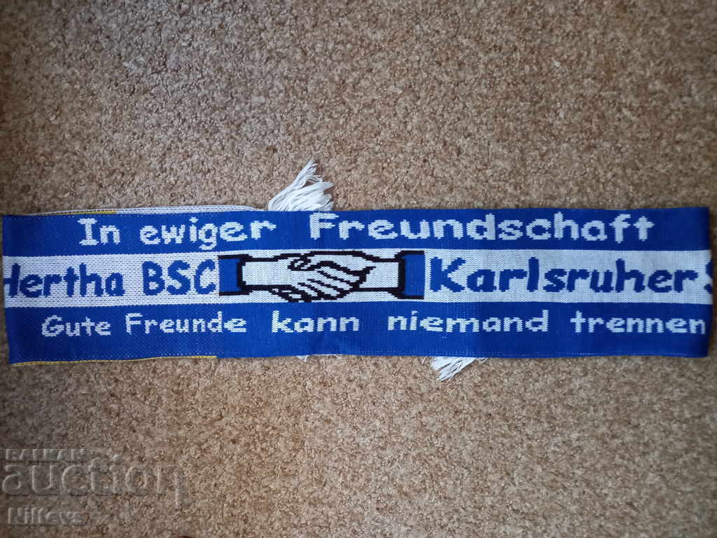 Delivery of Scarf on Karlsruhe Fan Article Football Delivery of Scarf on Karlsruhe Fan Article Football