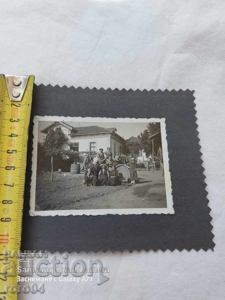 POP - BURE - PEOPLE - TOAST - 5 POP - BURE - PEOPLE - TOAST - 5